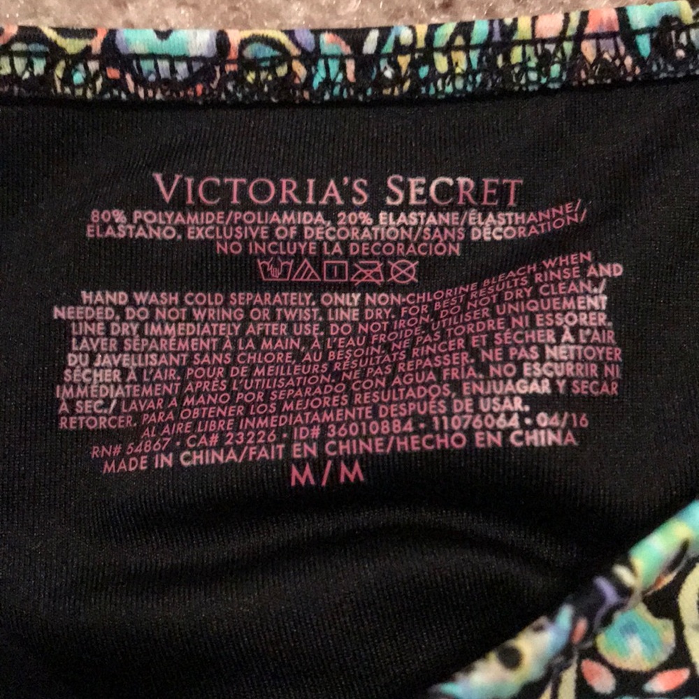 ⬇️🎉PRICE DROP! Victoria’s Secret Bikini 👙 - Picture 7 of 7